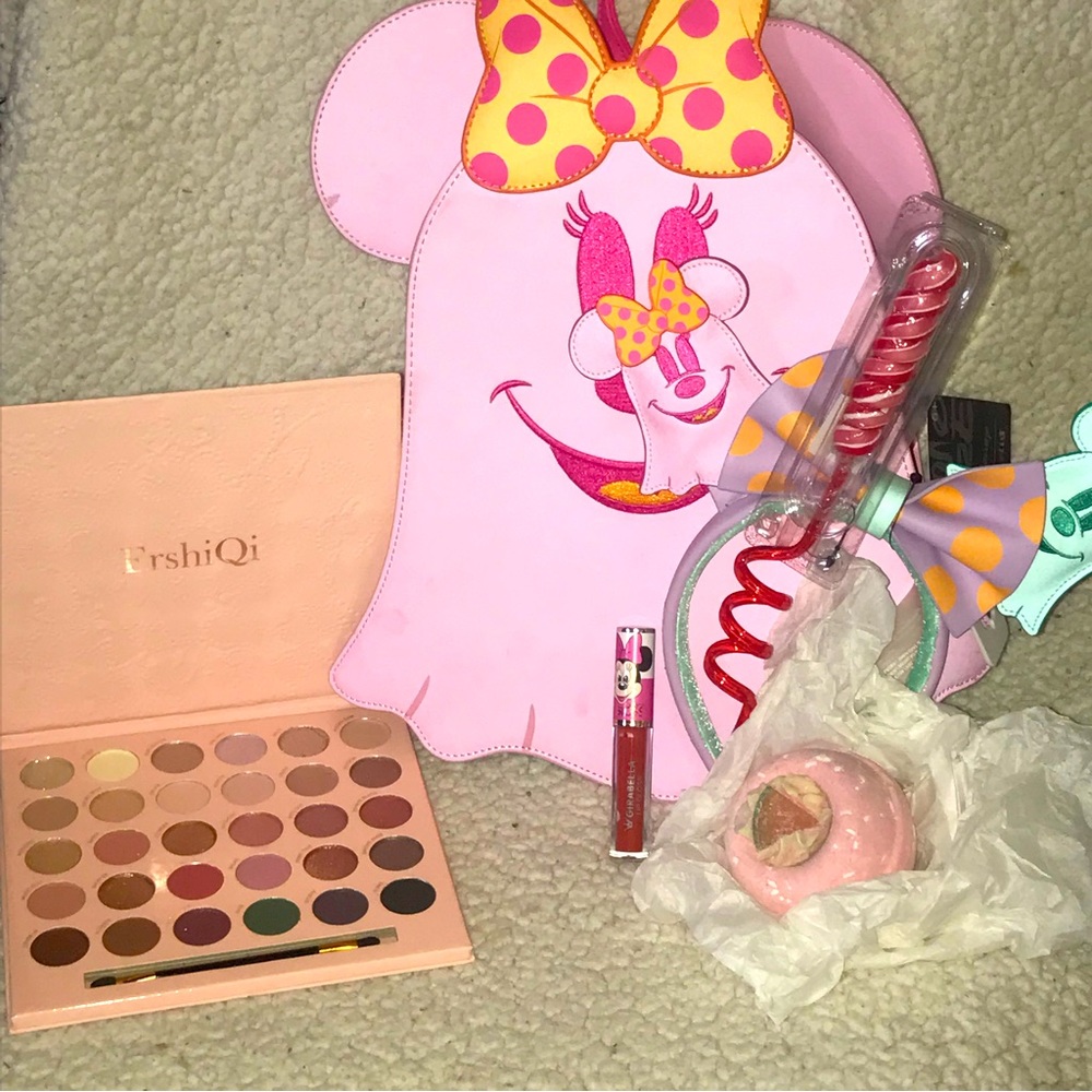 Loungefly Pastel Ghost Minnie mini backpack bundle